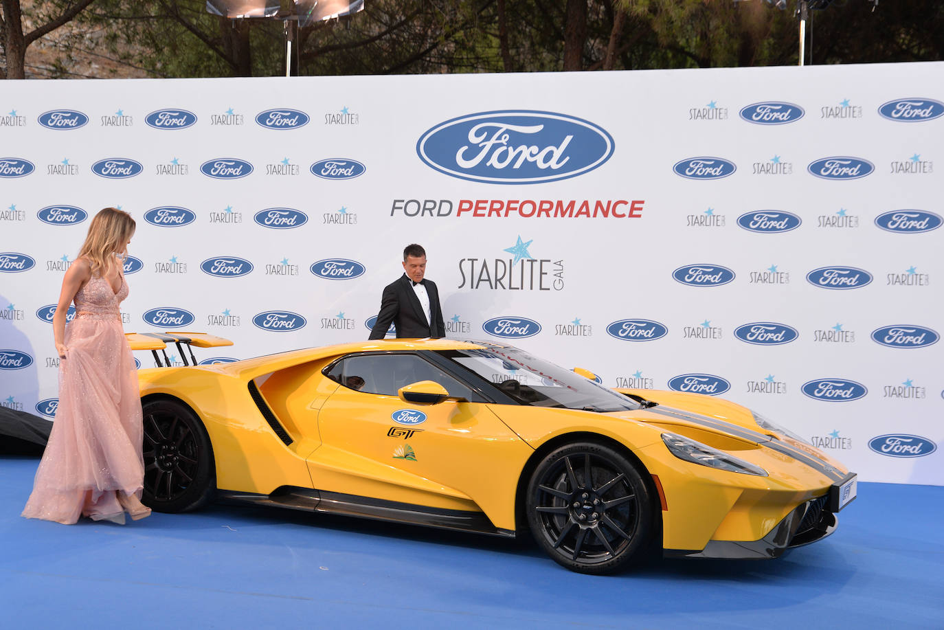 Fotos: La alfombra roja de lujo en los 10 años de solidaridad de Starlite