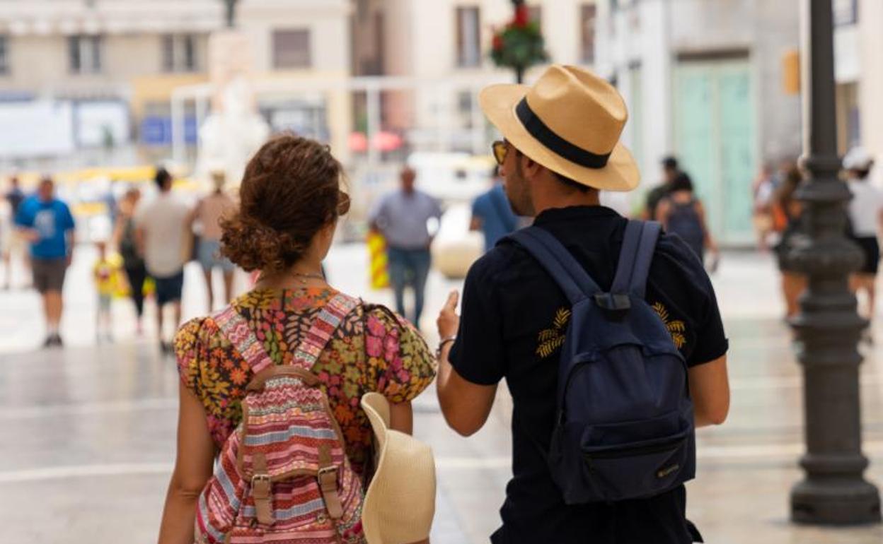 El terral se marcha de Málaga, pero amenaza con volver en plena feria