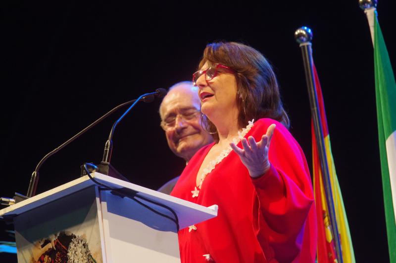 El sentido pregón de Adelfa Calvo