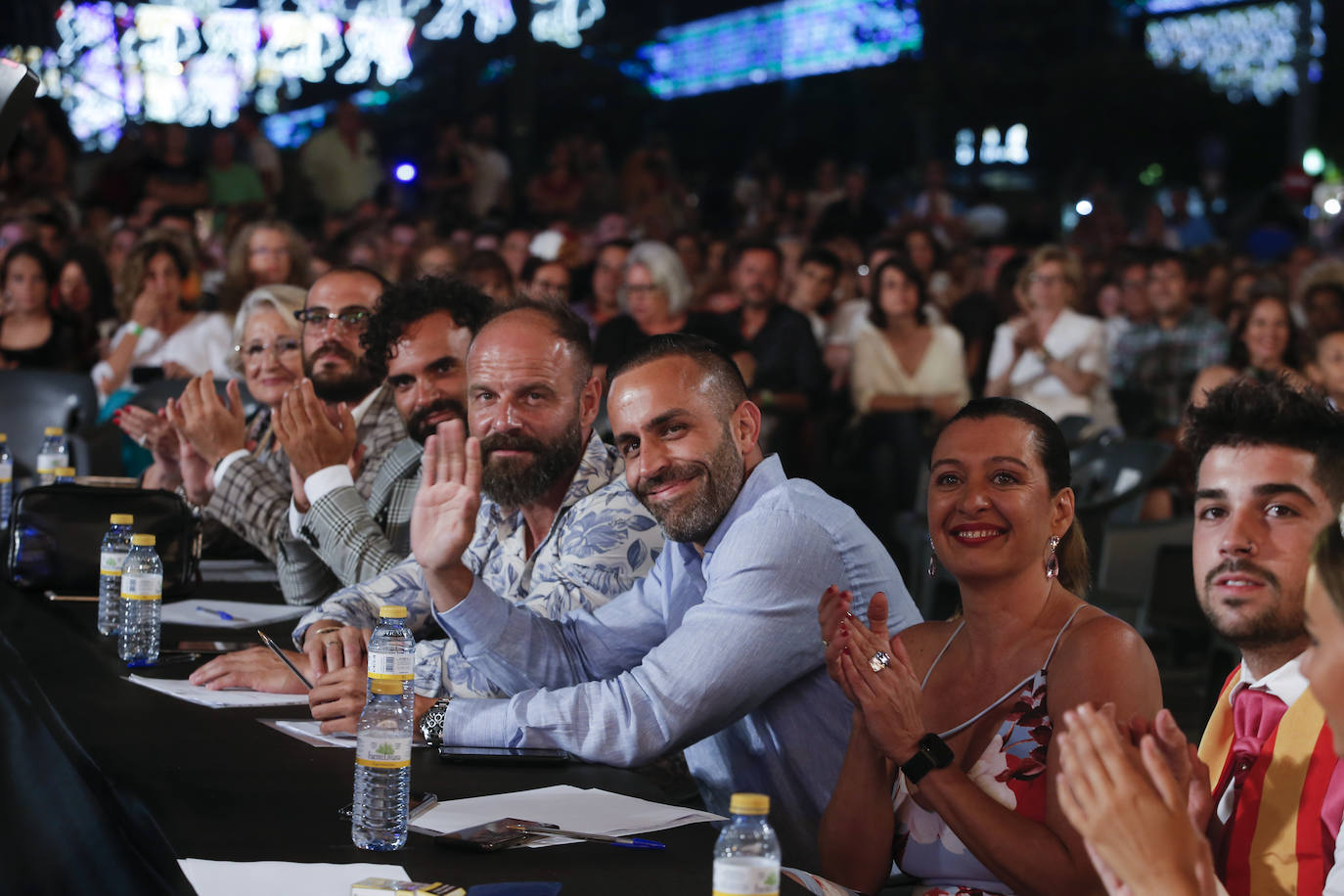 Un total de 32 chicas y los 16 chicos participaron en la gala presentada por Rocío Alba y Pepelu Ramos y que contó con la actuación de Virginia Gámez.