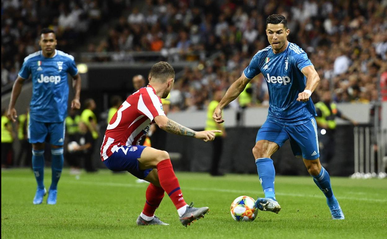 Cristiano, durante un partido con el Atlético este verano. 