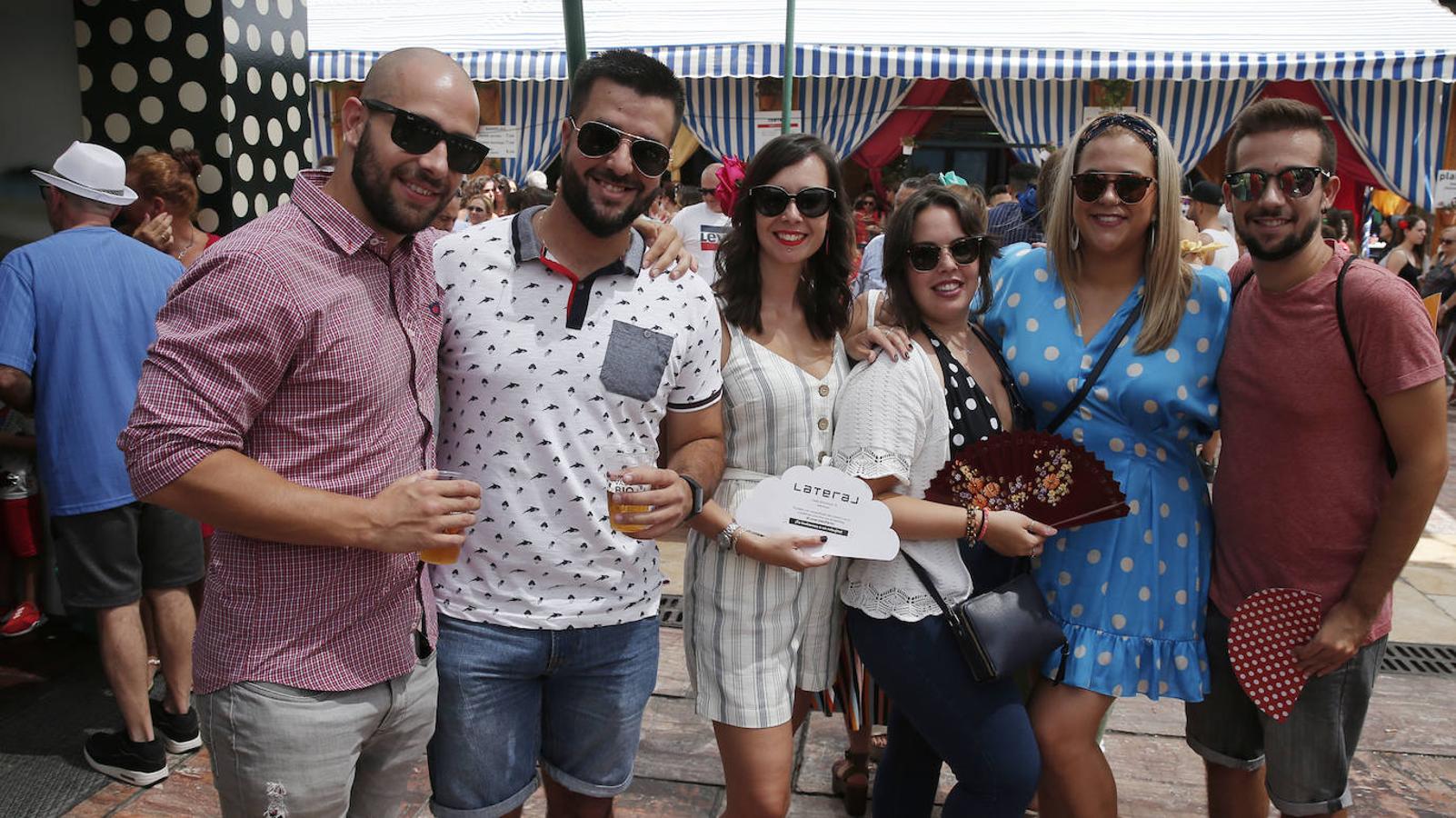 Miles de malagueños visitan el Real y el Centro en la recta final de la fiesta. 