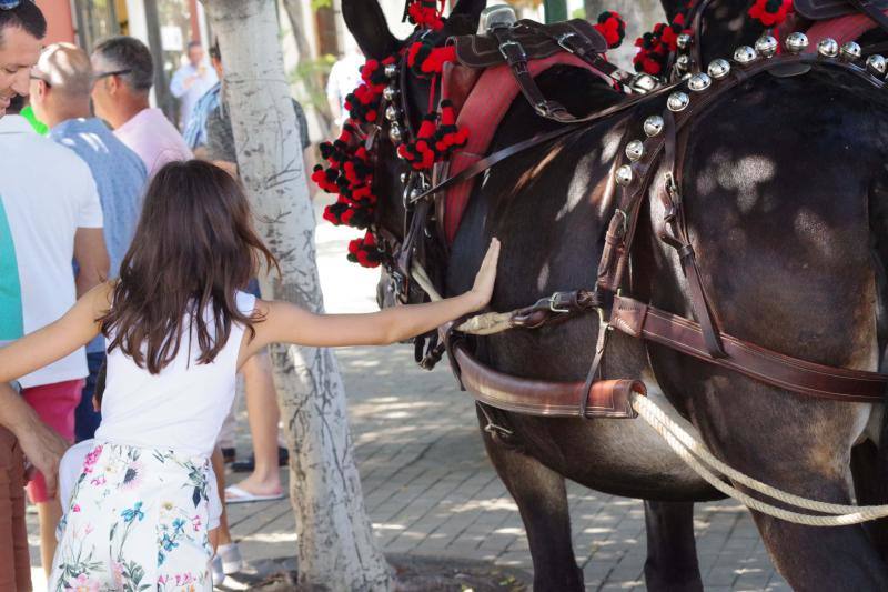 Miles de personas apuran las últimas horas de fiesta tanto en el Centro como en el Real. 