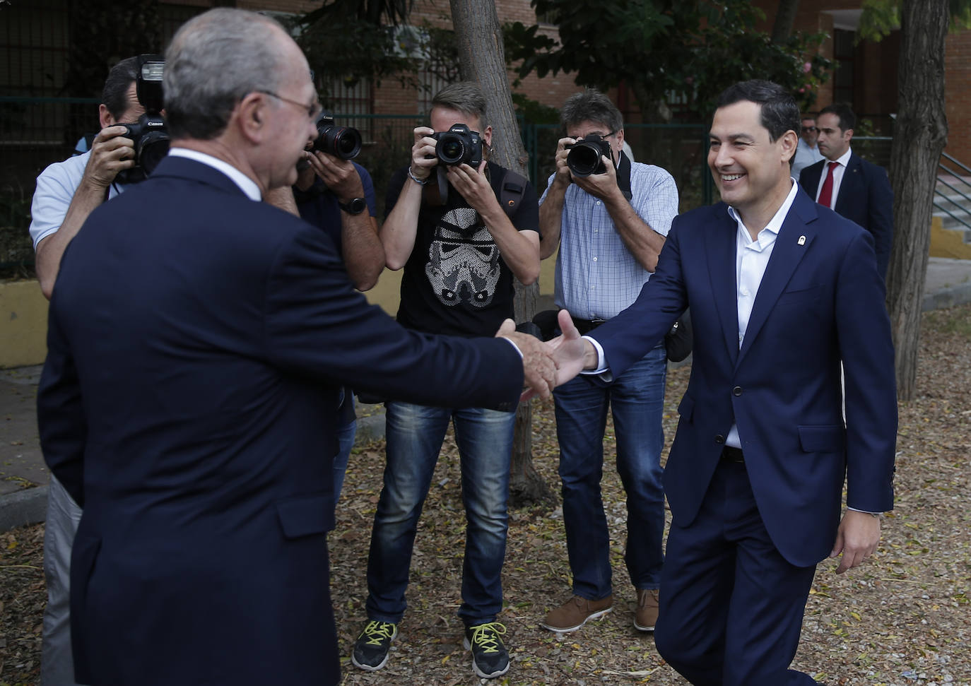 El presidente ha acudido al Manuel Altolaguirre, un centro de educación compensatorio y difícil desempeño, con 254 alumnos de diez nacionalidades. 