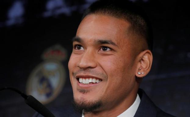 Alphonse Areola, durante su presentación como jugador del Real Madrid.