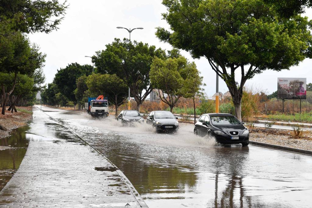 Balsas de agua en el Polígono Guadalhorce.