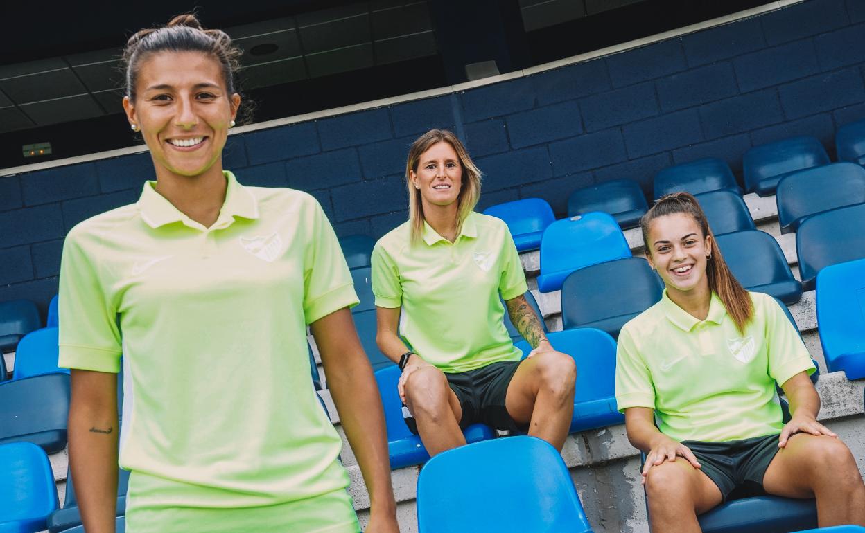 Pamela, Adriana y Ruth posaron para SUR en la grada de la Rosaleda. 