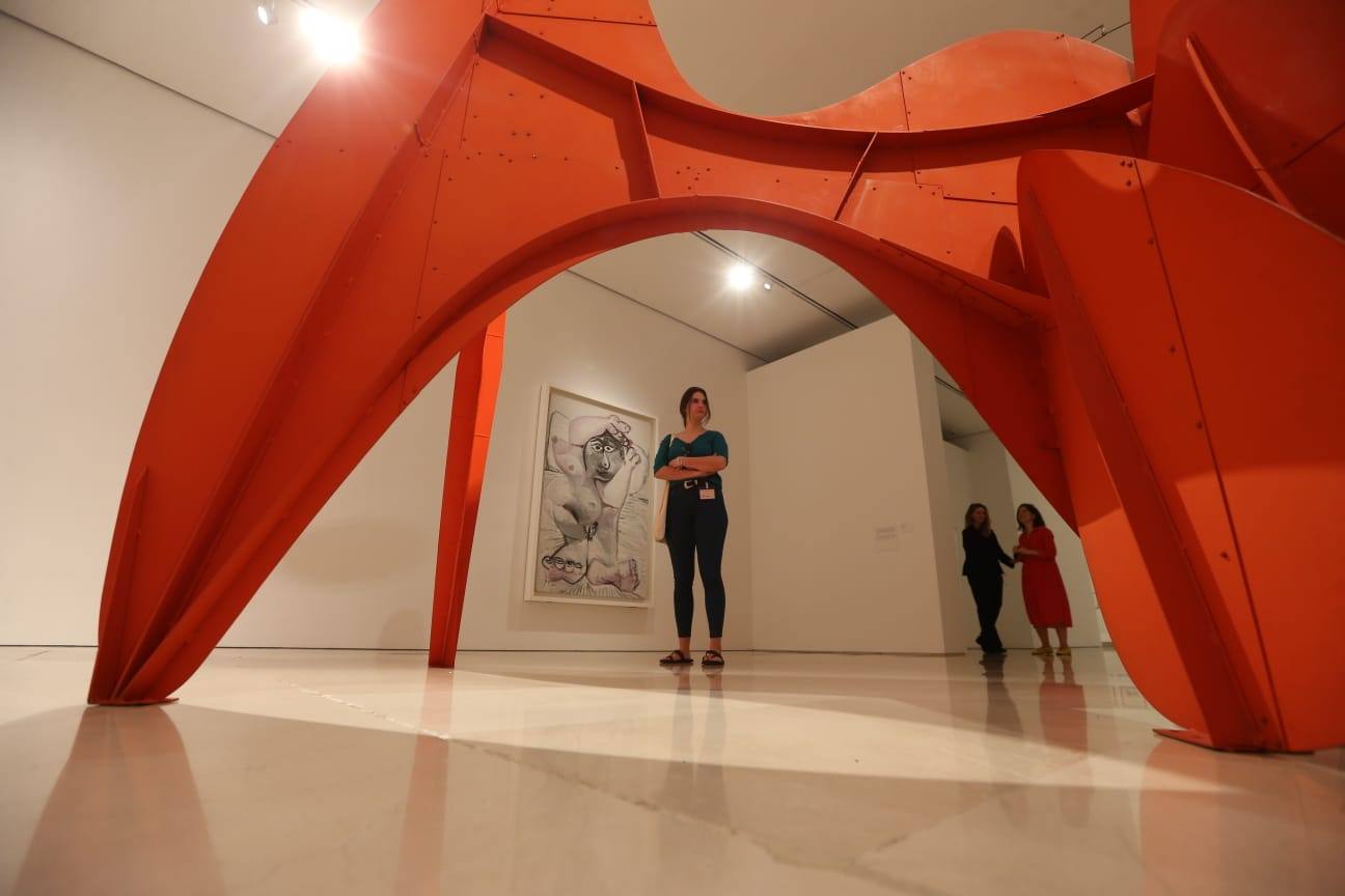 El Museo Picasso de Málaga explora en su nueva exposición temporal, 'Calder-Picasso', los vínculos creativos entre el norteamericano Alexander Calder y el malagueño Pablo Picasso, a través de más de un centenar de obras