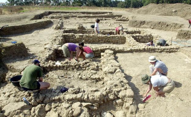 Los hallazgos arqueológicos a partir de 1984 pasan a formar parte del patrimonio histórico andaluz. 