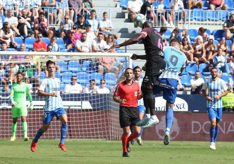 El partido en la Rosaleda entre el Málaga y el Sporting, en fotos