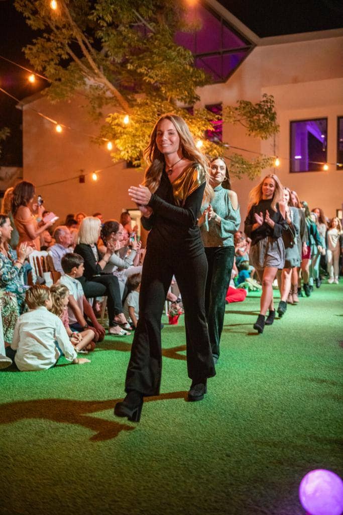 Pozos Sin Fronteras celebra un desfile infantil. En la foto, Andrea Congosto Martin de Vidales.