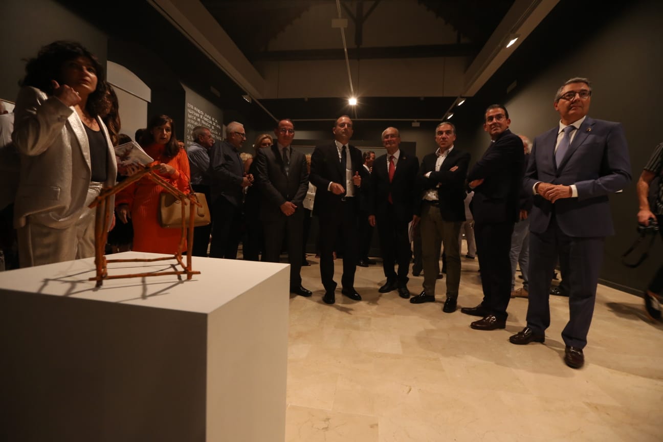 La Sala Italcable abrió sus puertas a esta su primera muestra pictórica