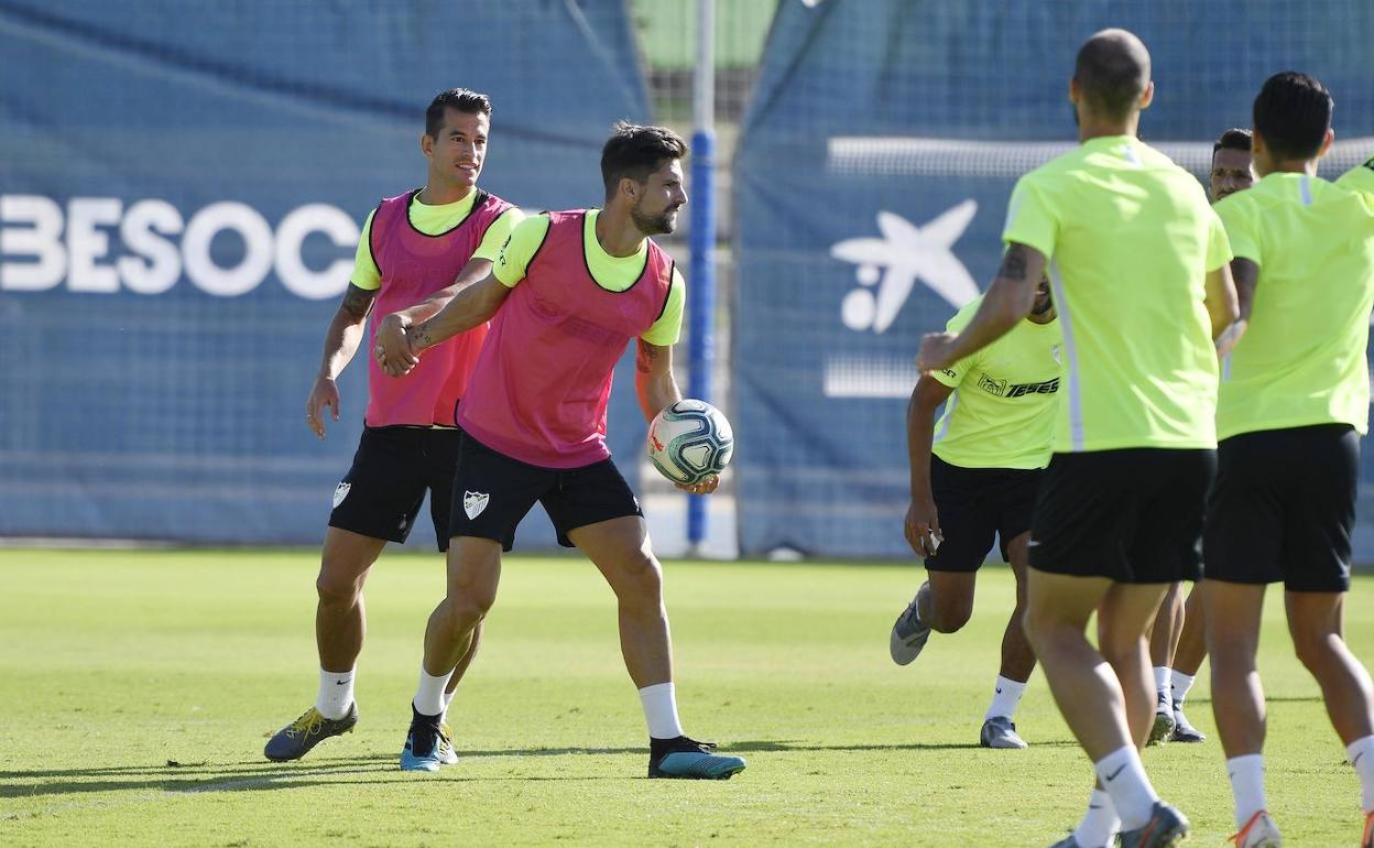 Adrián, en un ejercicio en el entrenamiento del viernes. 