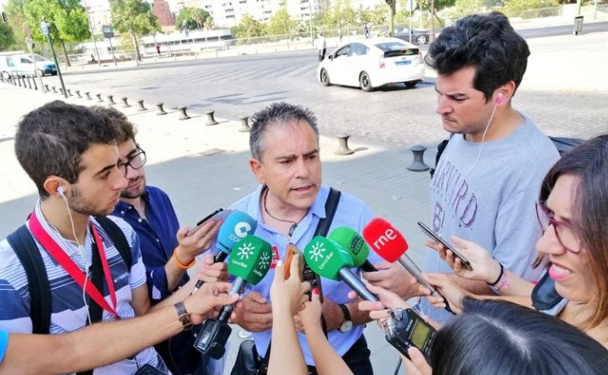 Diego Molina, secretario de la Federación de Enseñanza de Comisiones Obreras Andalucía. 