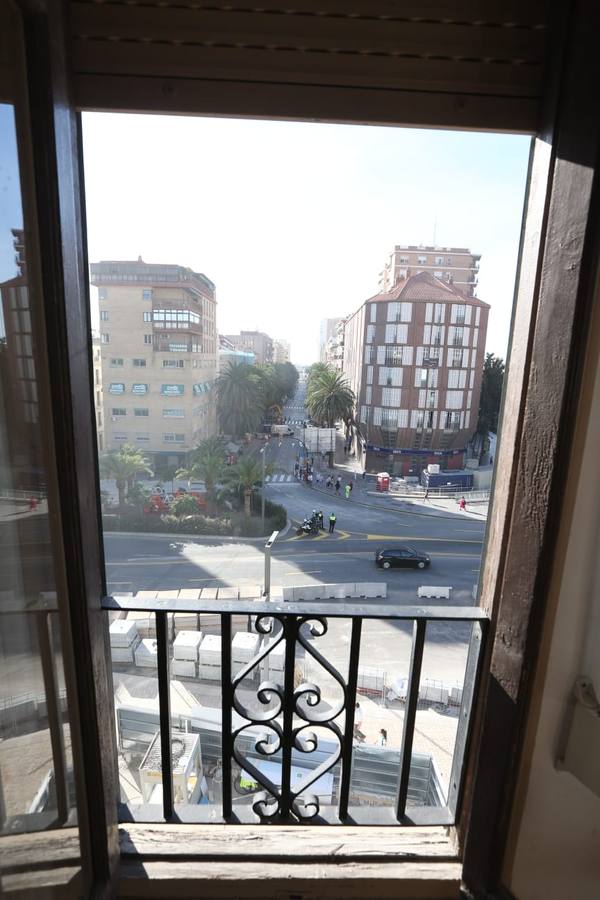 Los coches vuelven a circular en sentido sur por la Alameda de Colón