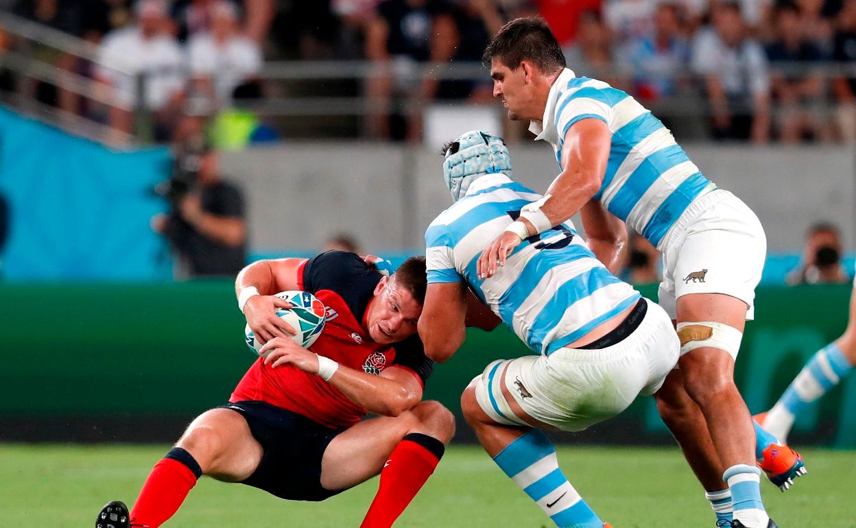 Por este placaje alto el argentino Lavanini fue expulsado ante Inglaterra