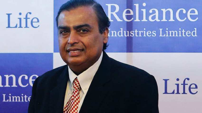 16. Muckesh Ambani: director general y mayor accionista de Reliance Industries, conglomerado empresarial dedicado a la energía, productos petroquímicos y telecomunicaciones entre otros sectores