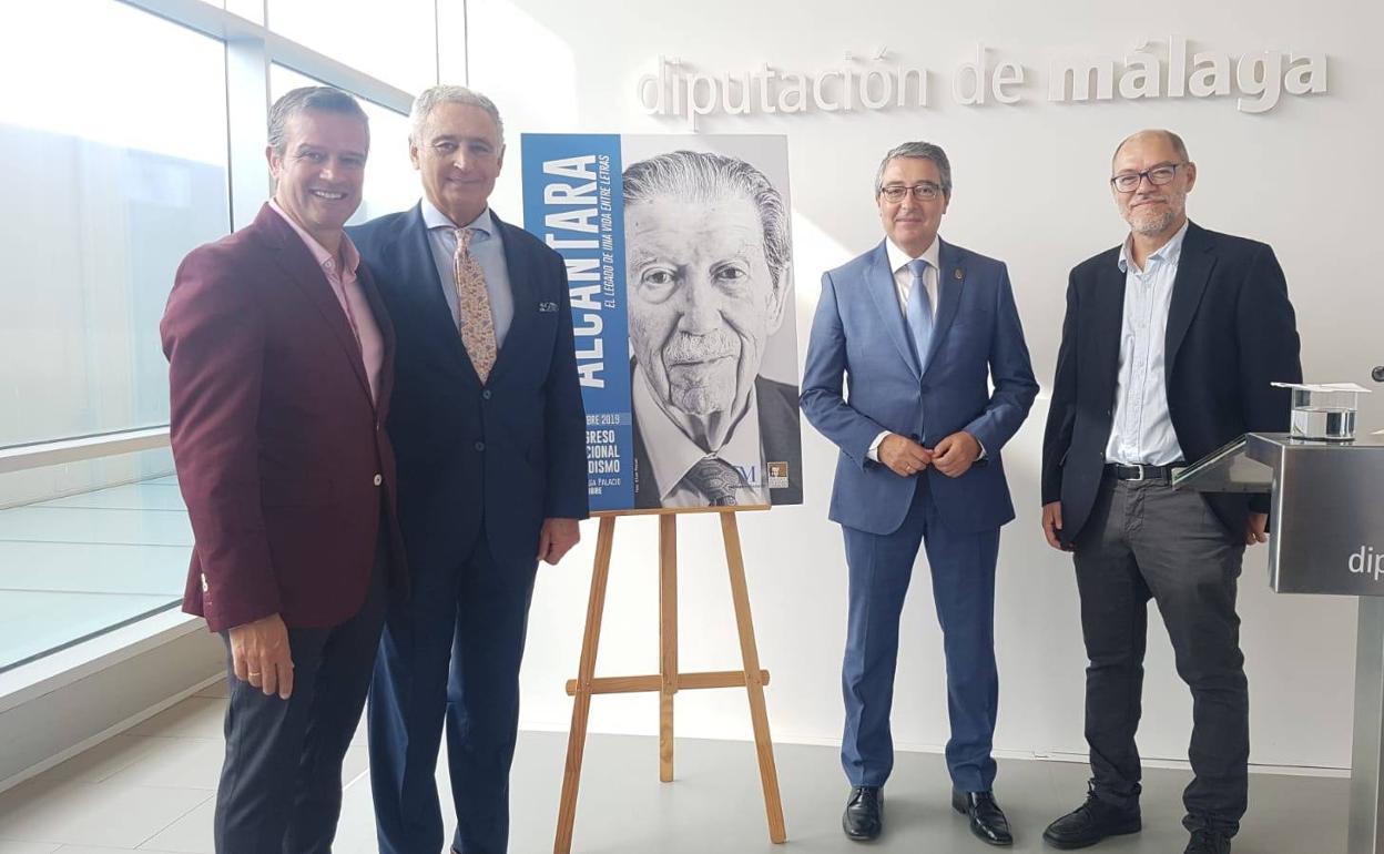 Víctor González, Antonio Pedraza, Francisco Salado y Pablo Aranda han presentado el ciclo. 