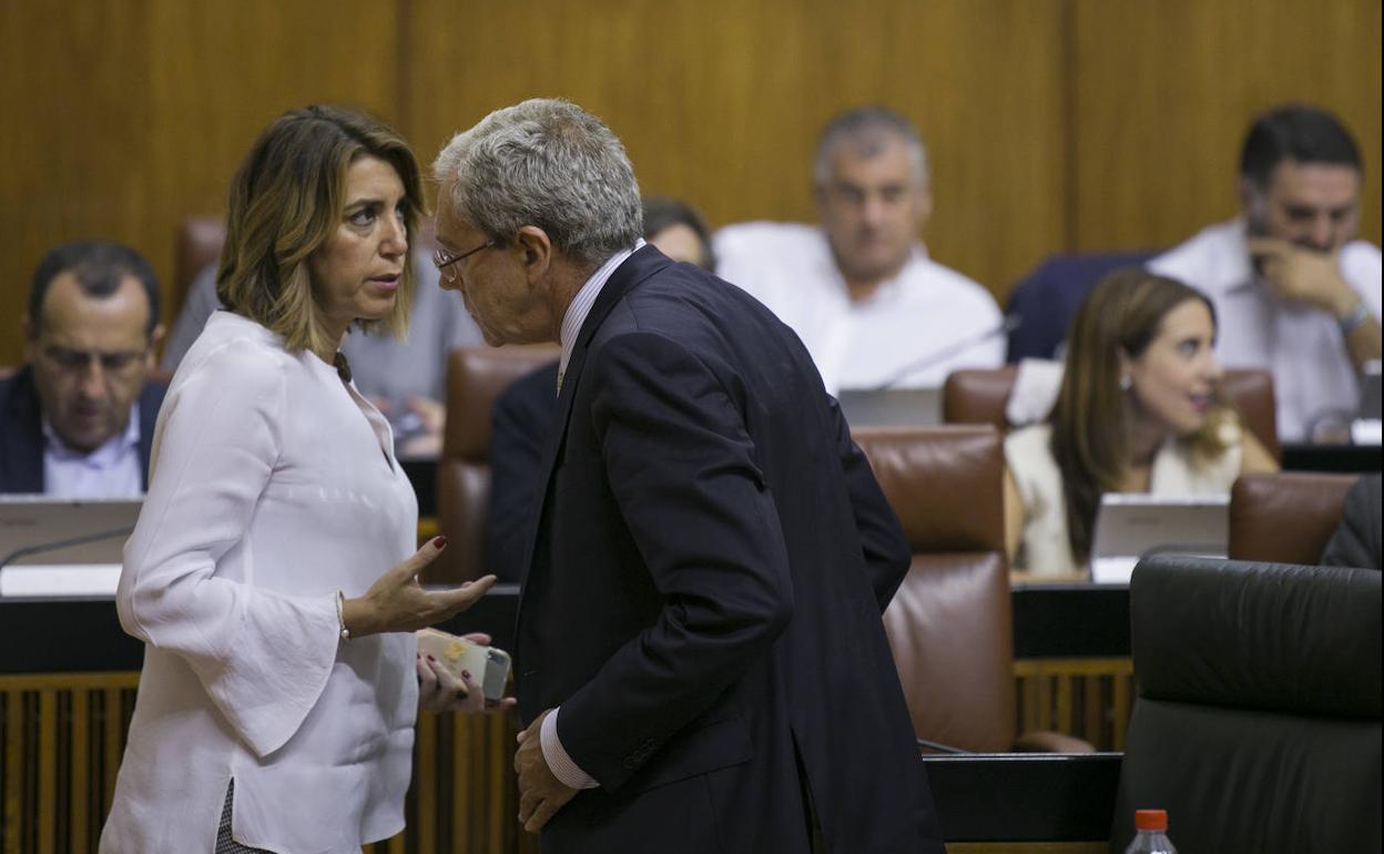 Susana Díaz y Rogelio Velasco, en el Parlamento de Andalucía. 