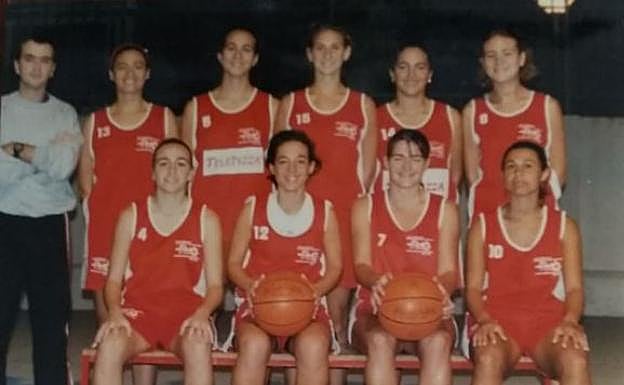 Una de las plantillas de Sánchez Cañete de El Palo que jugó el la segunda división. 