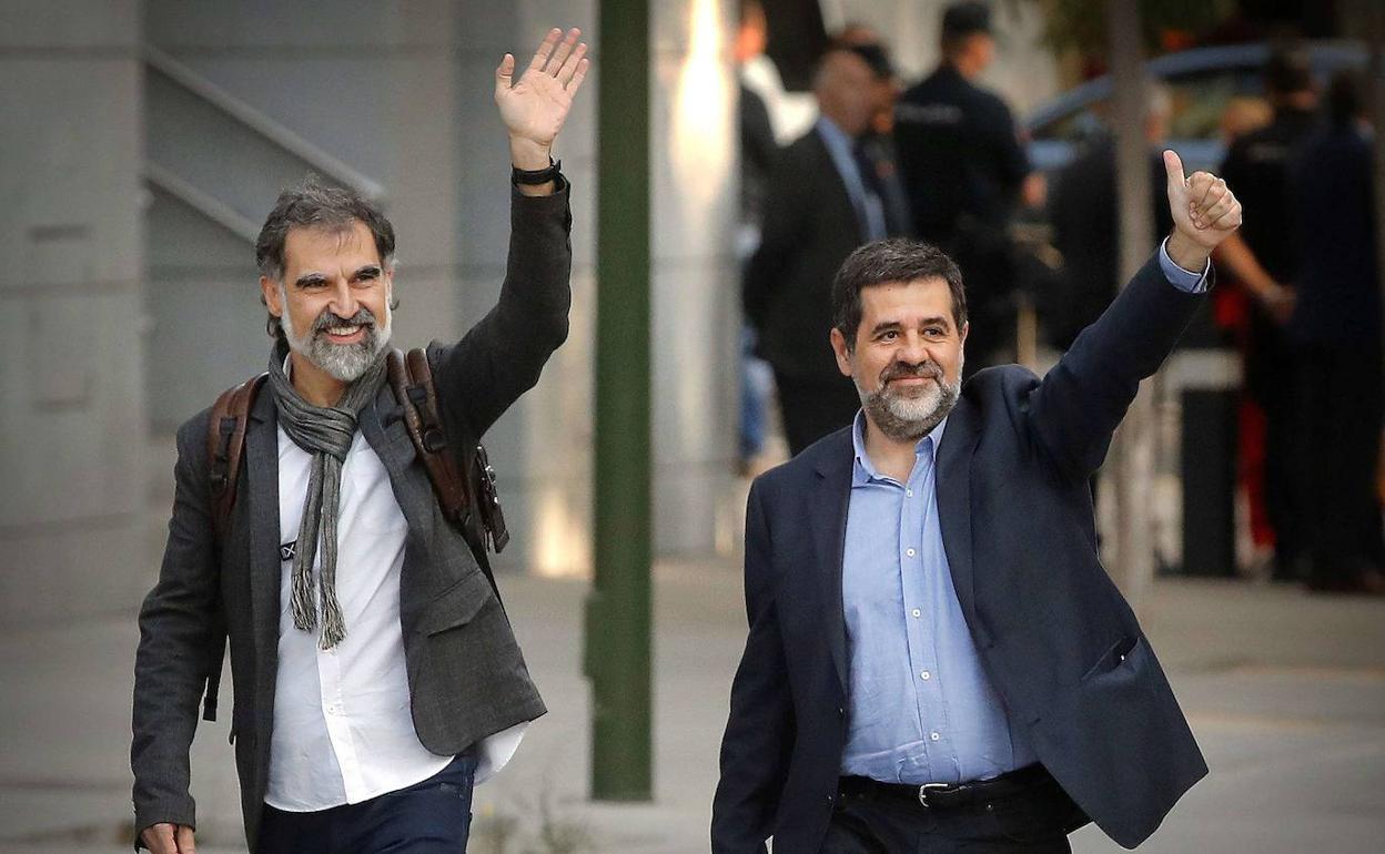 Jordi Cuixart y Jordi Sànchez. 