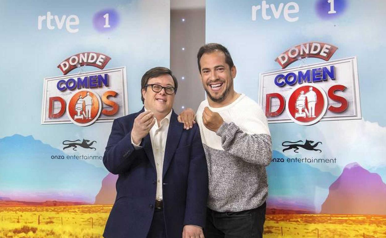 El programa 'Donde comen dos', encabezado por El Langui y Pablo Pineda que se emitió en La 1 de TVE desde abril hasta junio