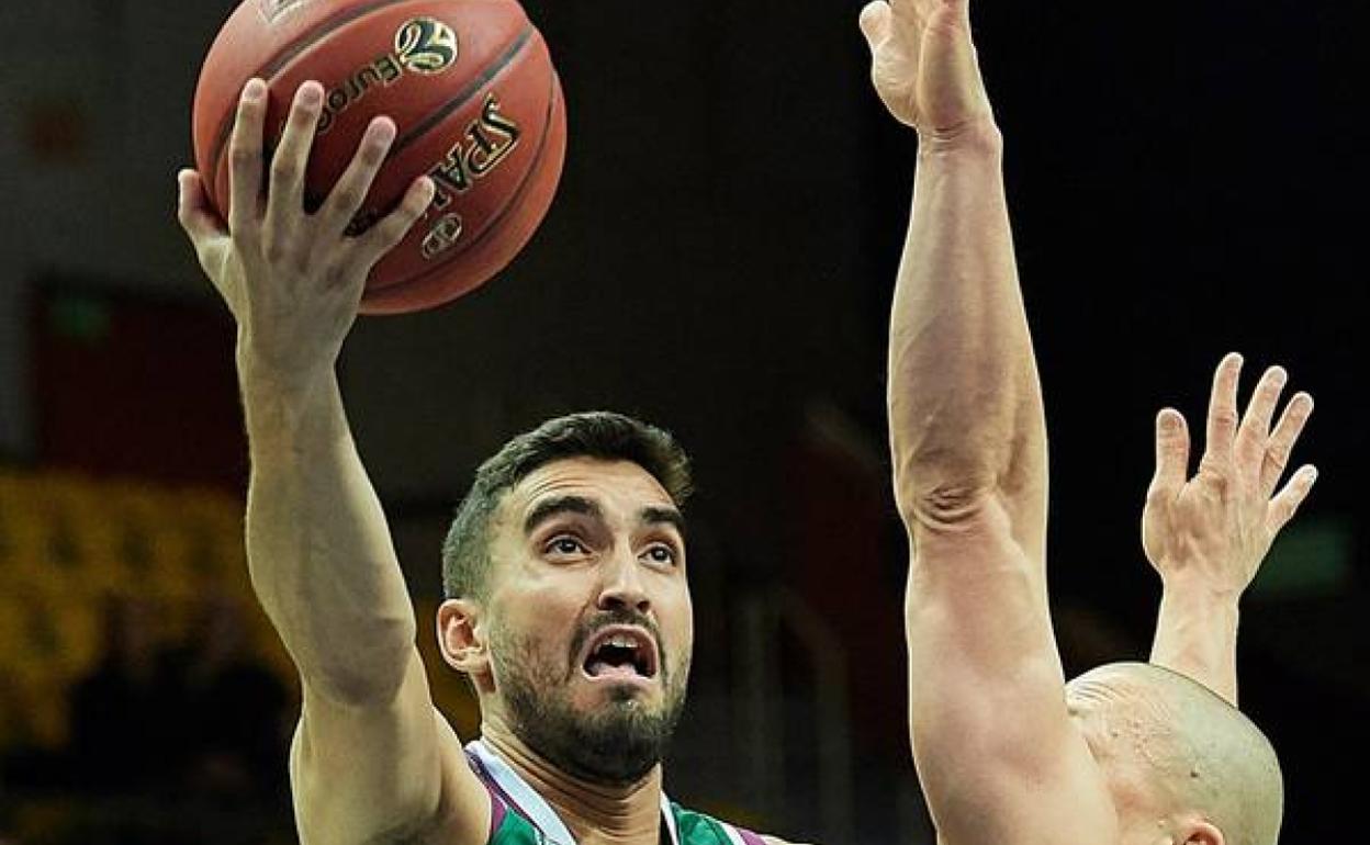 Jaime Fernández, durante un partido de la Eurocup esta temporada.
