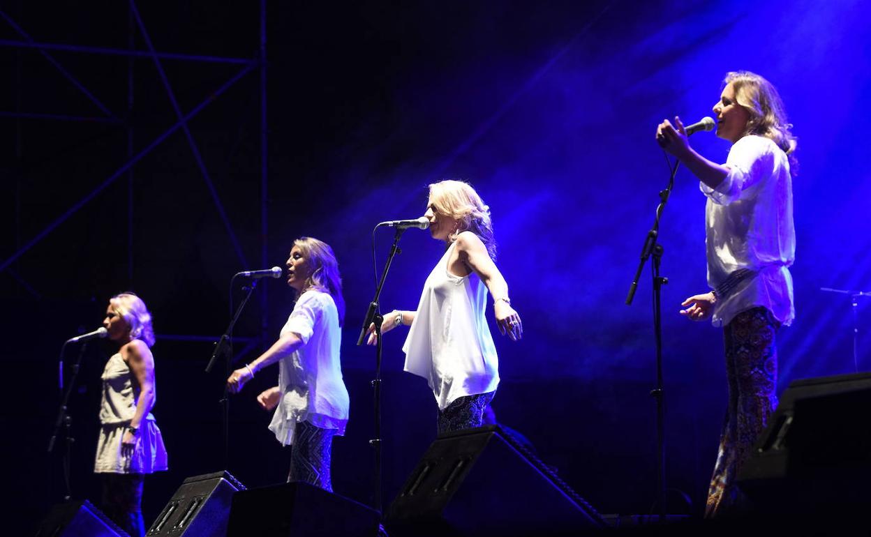 Siempre Así, en un concierto anterior en Málaga. 