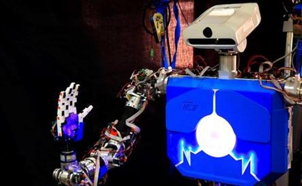 Imagen de TEO, uno de los robots inteligentes invitados al Congreso.