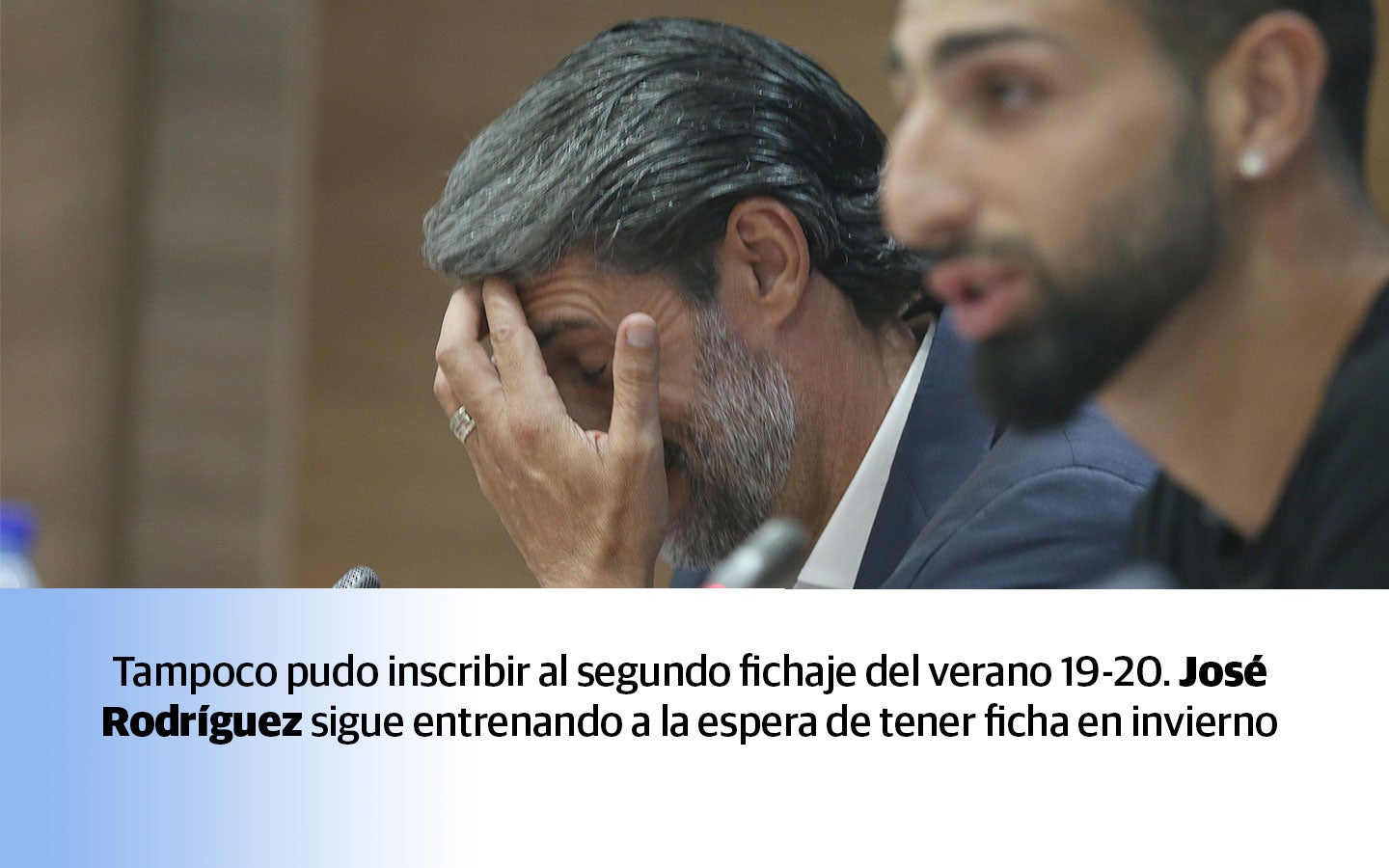 Resumen en imágenes del paso por el club blanquiazul del ya exdirector deportivo, José Luis Pérez Caminero. Fracasó en la misión de devolver al equipo a Primera y sus últimas semanas quedó al margen de las decisiones del club. Sin poder, y sin confianza del jeque, fue despedido tras la victoria del equipo ante el Deportivo.