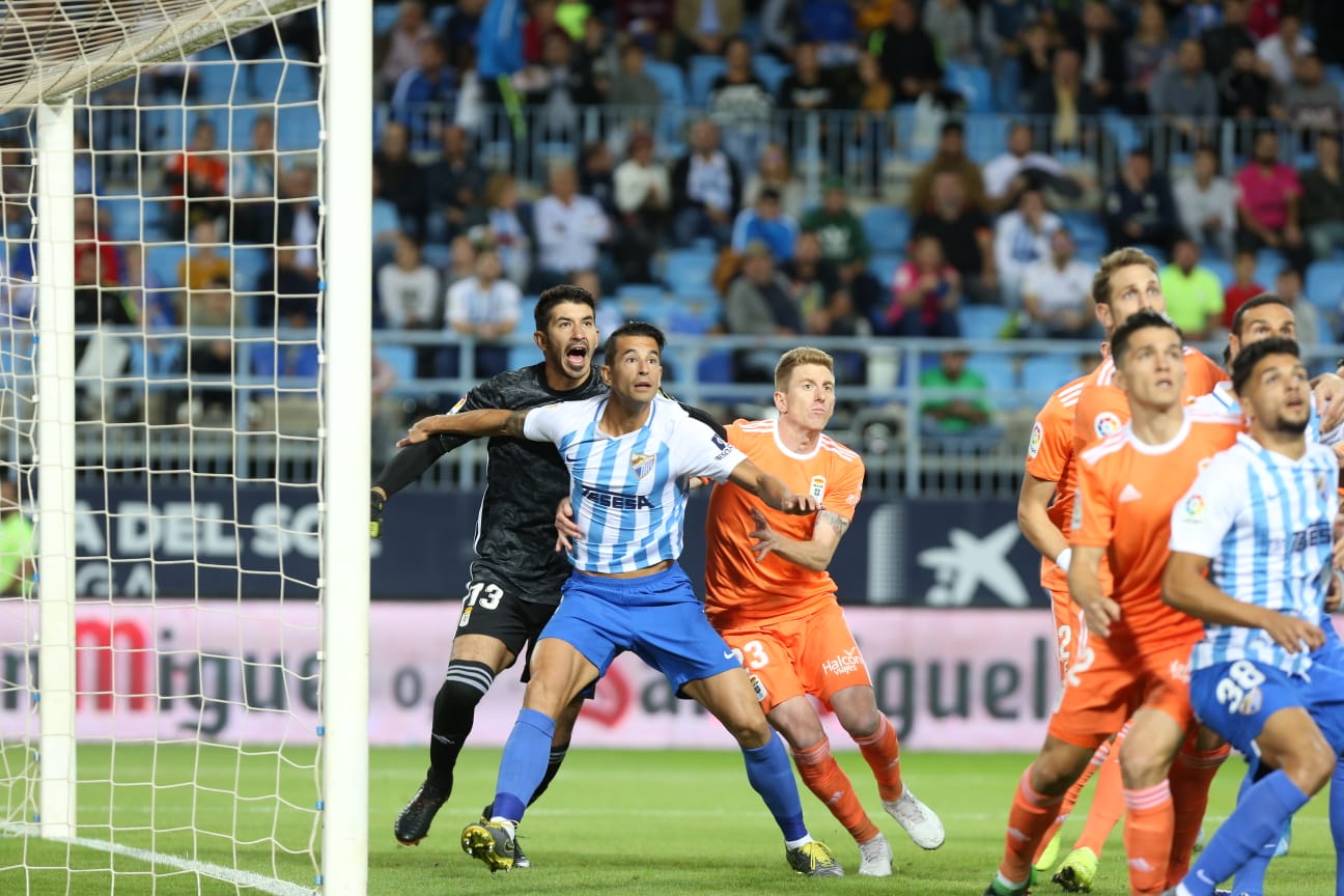 Fotos: Las mejores imágenes del Málaga - Real Oviedo