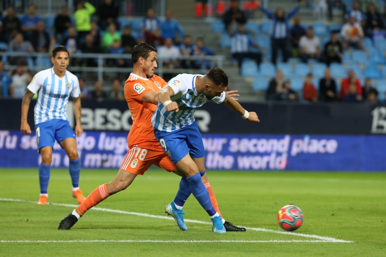 Fotos: Las mejores imágenes del Málaga - Real Oviedo