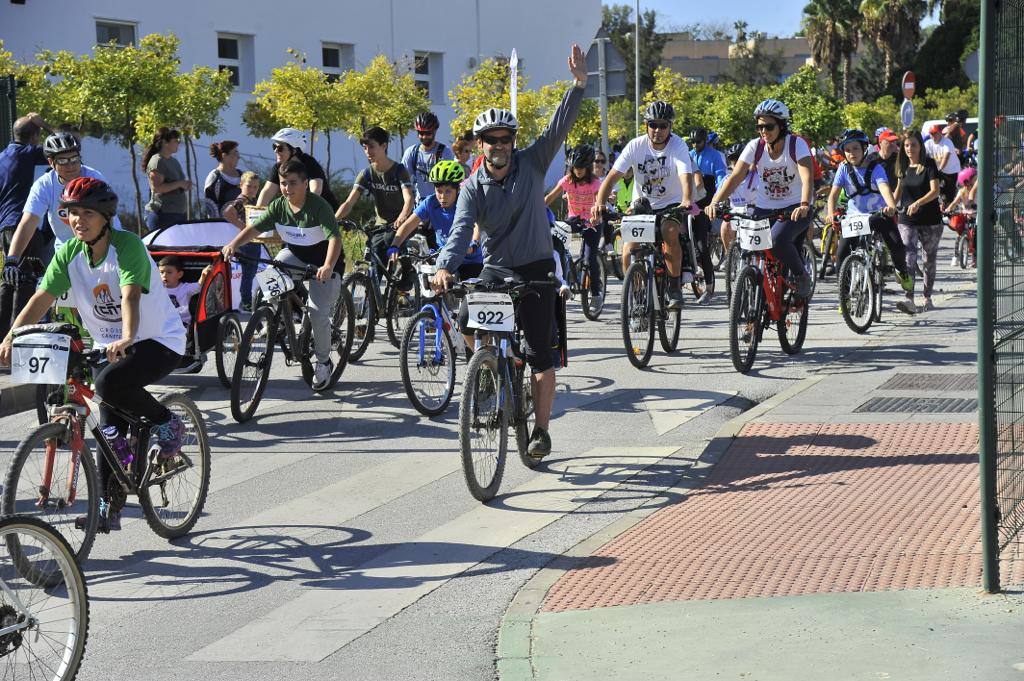 La XV edición de esta prueba se ha afianzado como una jornada lúdica y deportiva dirigida a la generar un clima de convivencia en el distrito 