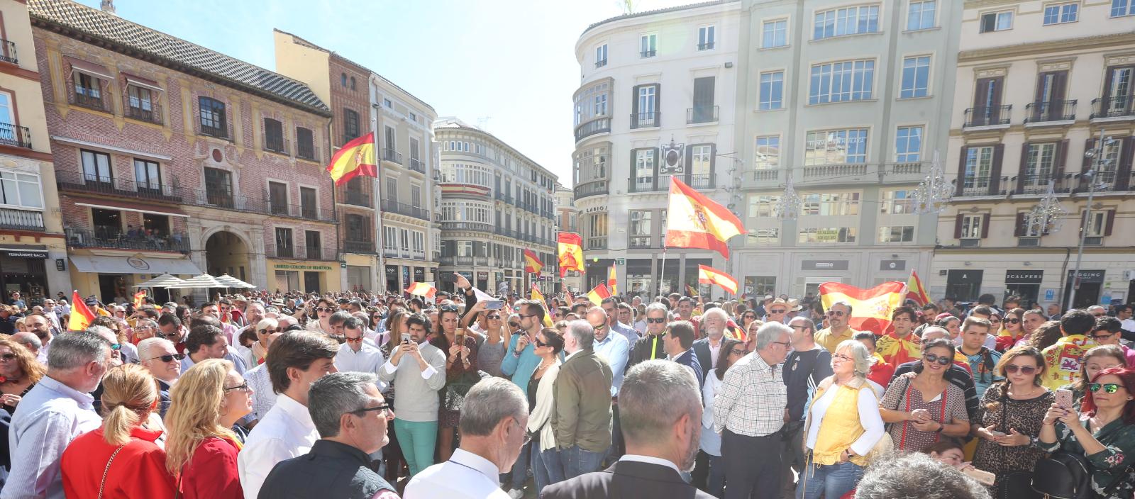 PP, Ciudadanos y Vox marchan juntos en la manifestación en solidaridad con Cataluña y con unos 2.200 asistentes según la Policía Nacional