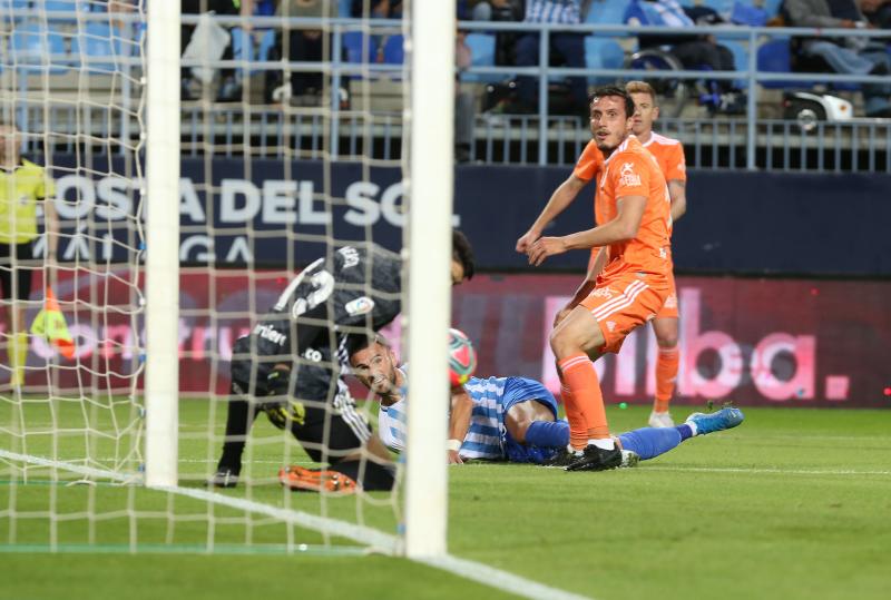 Fotos: Las mejores imágenes del Málaga - Real Oviedo
