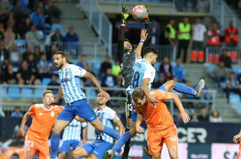 Fotos: Las mejores imágenes del Málaga - Real Oviedo