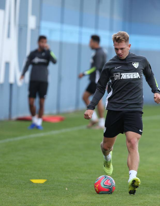 Sesión de trabajo del Málaga tras su victoria ante el Oviedo. 