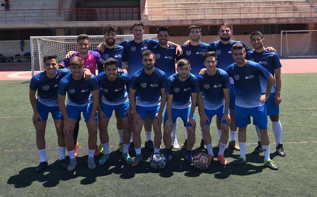 El equipo de fútbol 7 de la Facultad de Educación, la pasada temporada.