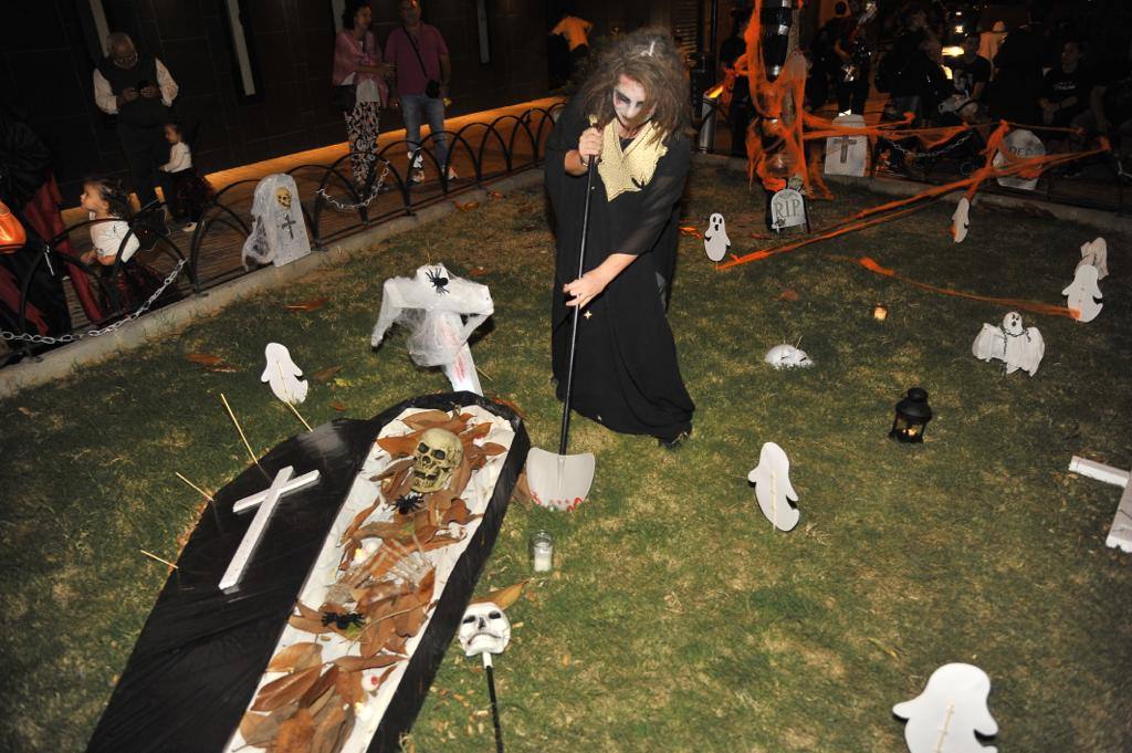 Niños de Cruz de Humilladero, en los actos de la noche de Halloween 