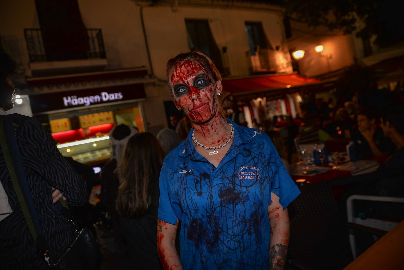 La terrorífica noche de Halloween en las calles de Marbella 