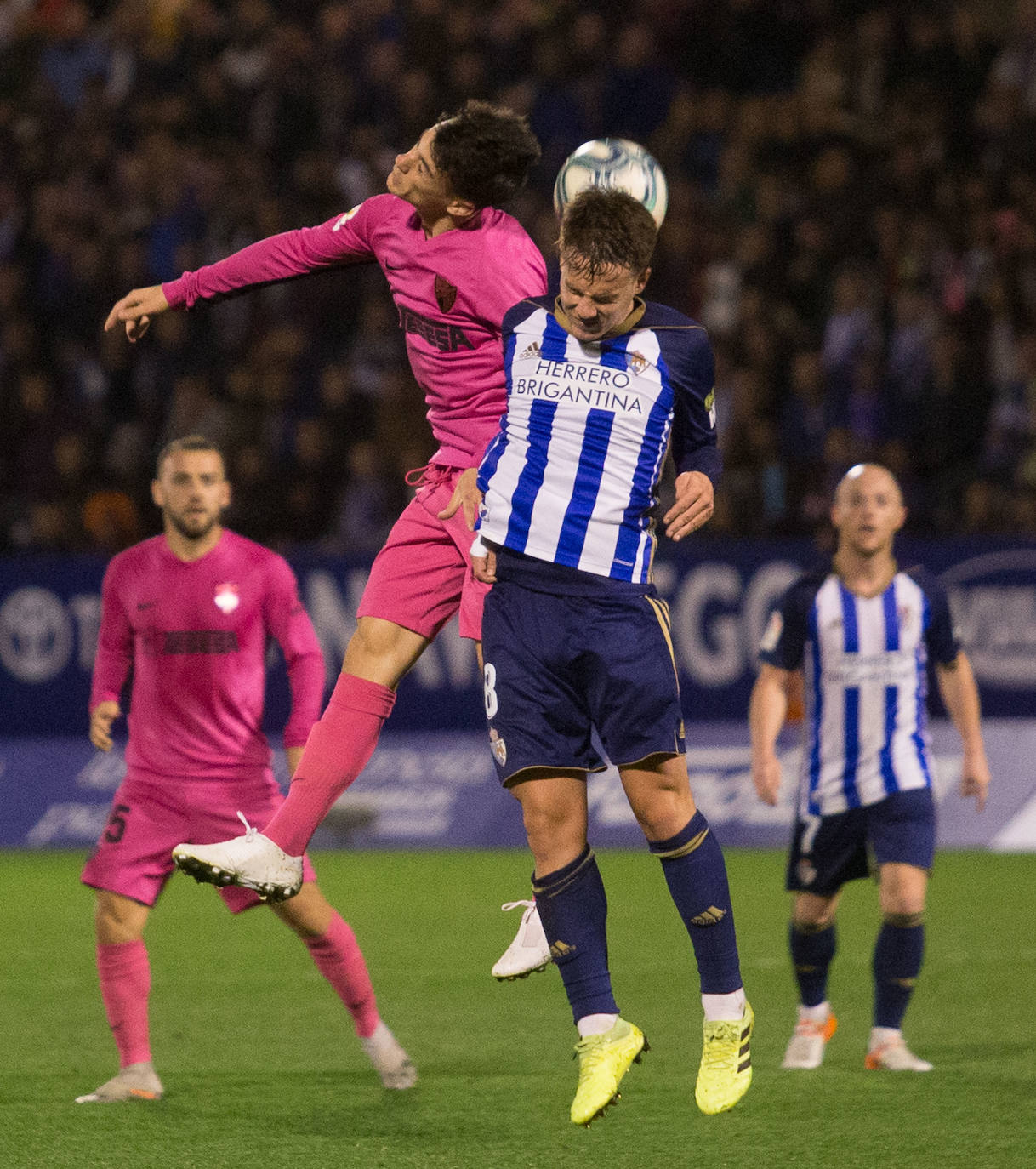 El Málaga pierde con la Ponferradina. 