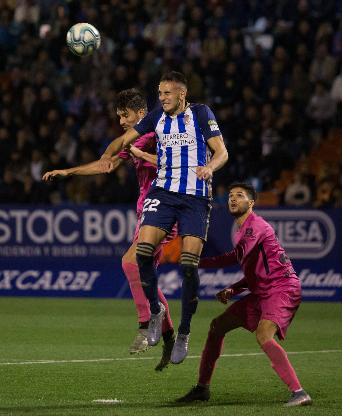 El Málaga pierde con la Ponferradina. 