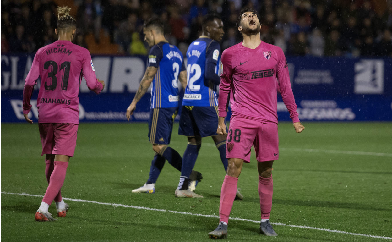 Antoñín lamenta una ocasión fallada ayer ante la Ponferradina.