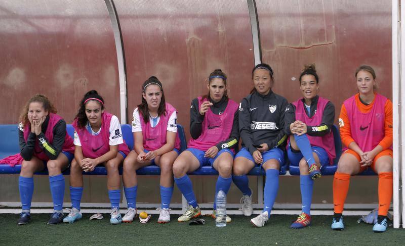 El Málaga gana al Villarreal (2-1). 