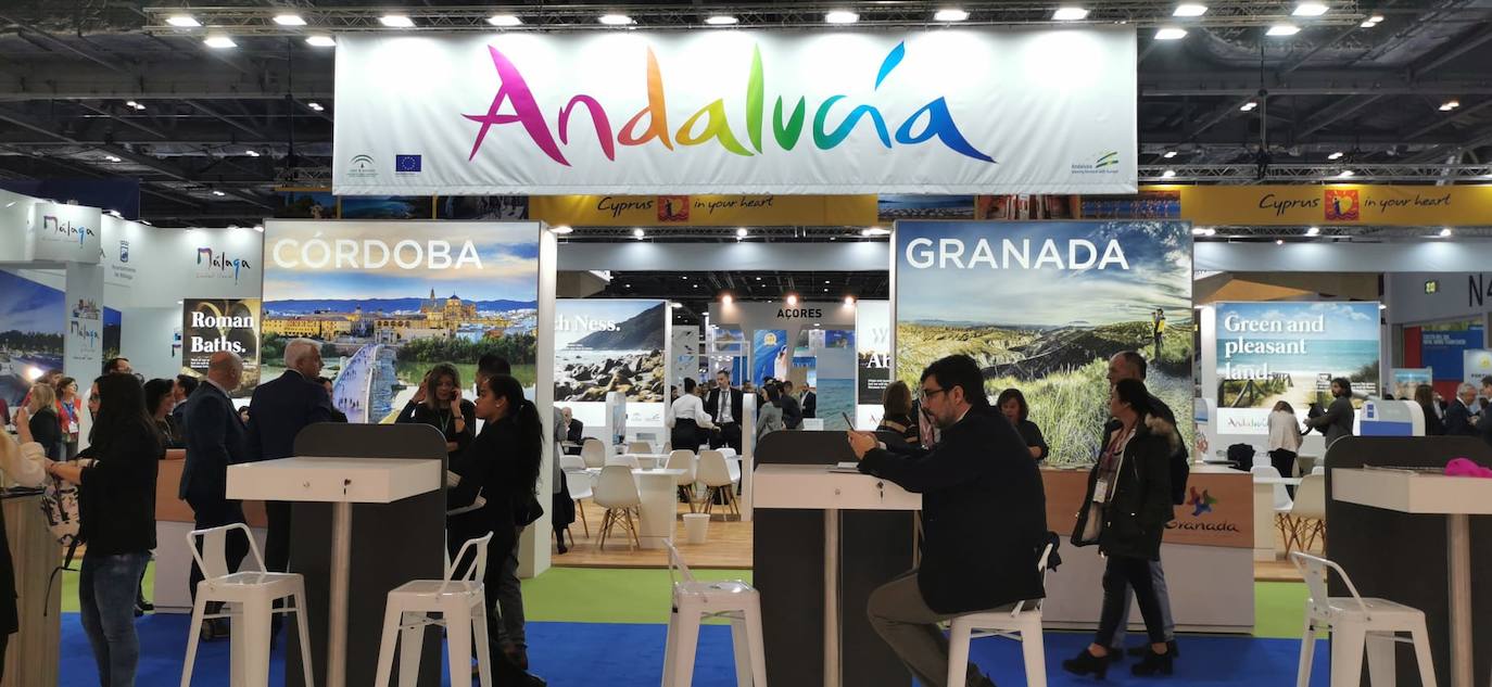 La World Travel Market abre sus puertas. En su 40 edición se convierte en la cita más importante de su historia para la industria del turismo, que encara una cuenta atrás, que se eterniza, para acabar con la incertidumbre de un inminente e inevitable 'Brexit'.