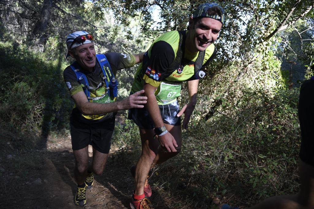 Imágenes de la 18ª edición del mítico recorrido por la sierra alhaurina donde han participado un total de 1.450 corredores 