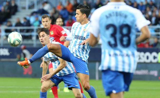 Adrián y Renato, dos nuevas bajas en un Málaga que ya echa cuentas para el próximo partido