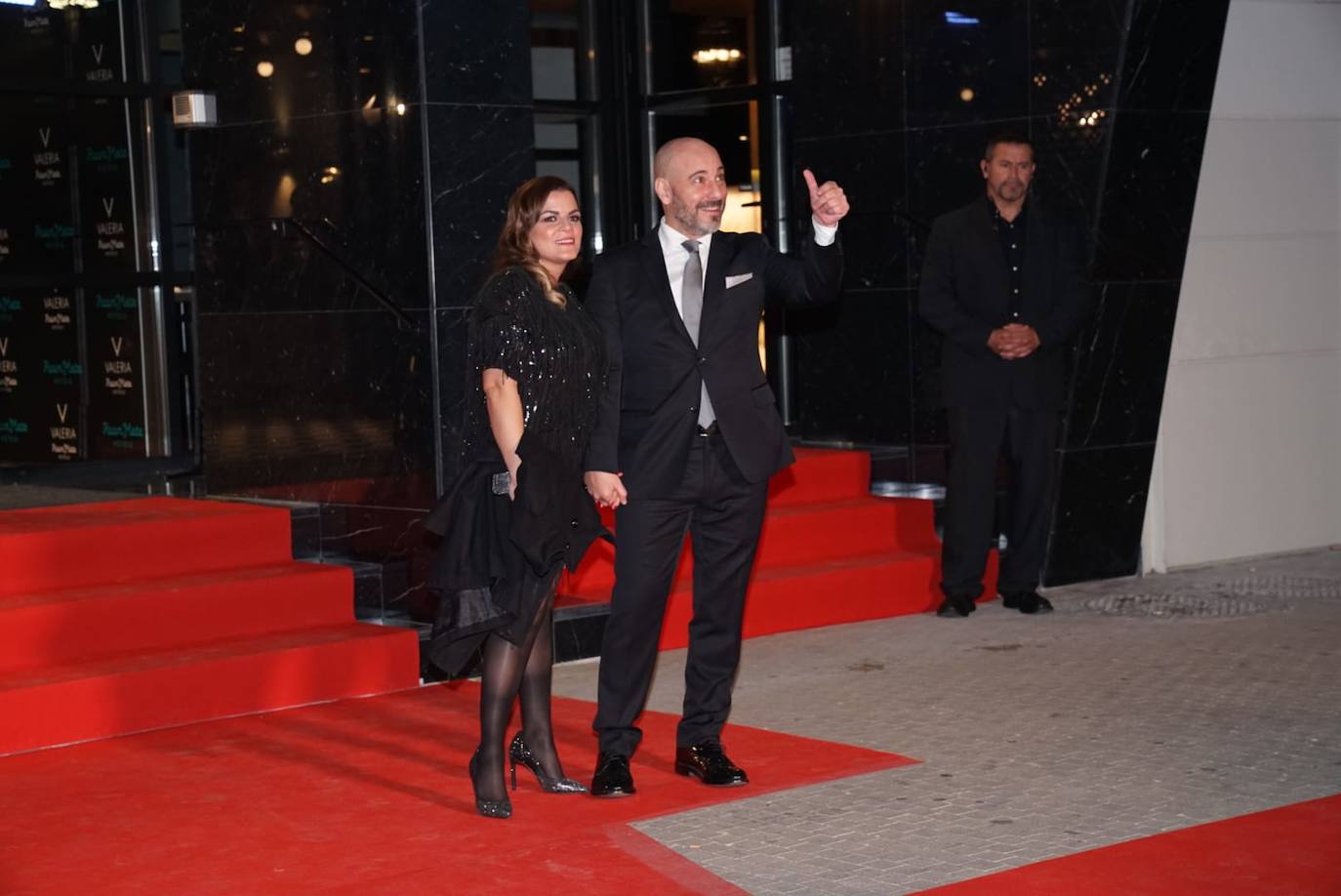 Una inauguración al nivel de Antonio Banderas. El actor reúne a actores, músicos, empresarios y amigos para la primera función oficial de 'A Chorus Line'. 