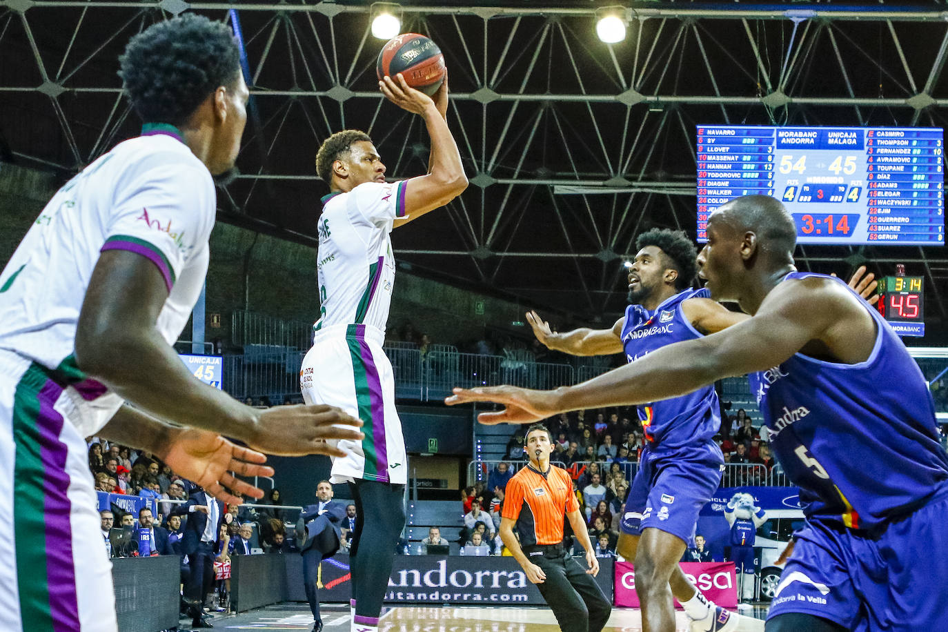 El Unicaja cae en la cancha del Andorra