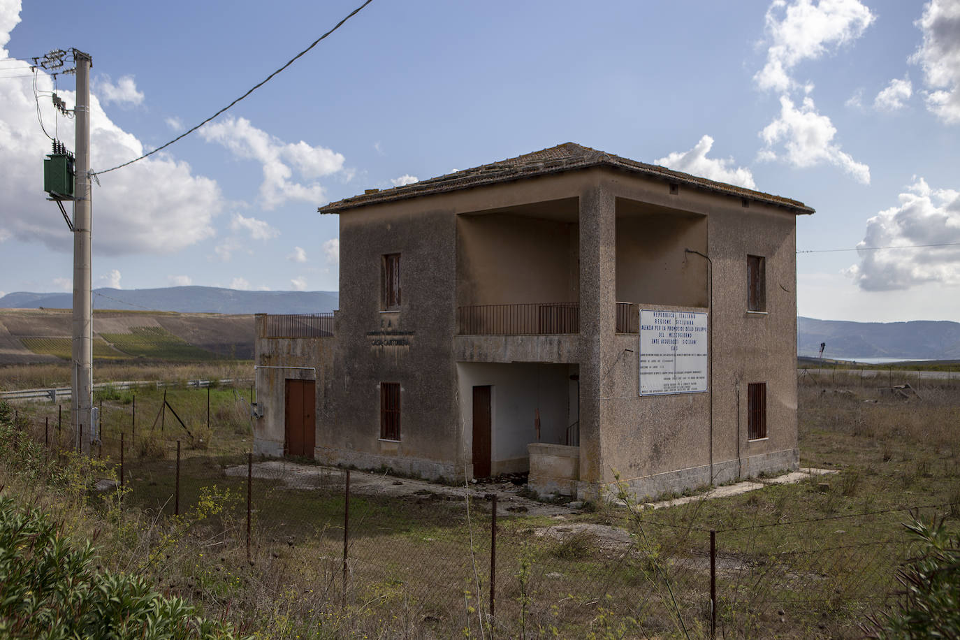 La despoblación se ha convertido en un problema en algunos municipios italianos como Sambuca de Sicilia. 